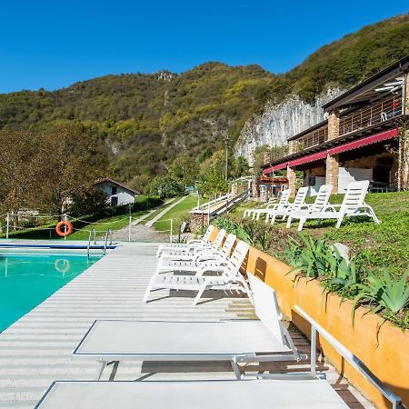 Beautiful Chalet With Swimming Pool In Lombardy Villa Мароне Екстериор снимка