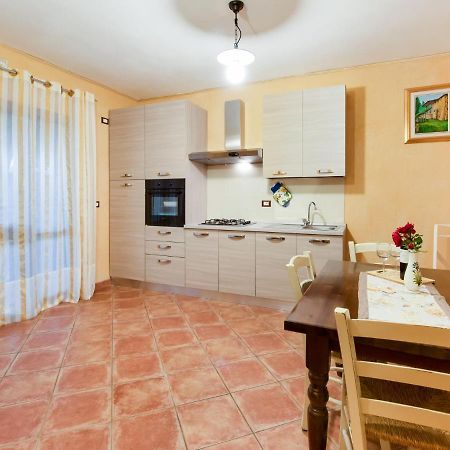 Beautiful Chalet With Swimming Pool In Lombardy Villa Мароне Екстериор снимка